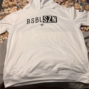 BSBLSZN White Hoodie